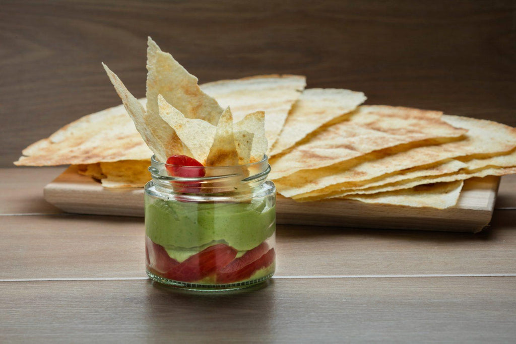 Guacamole di avocado con pane guttiau