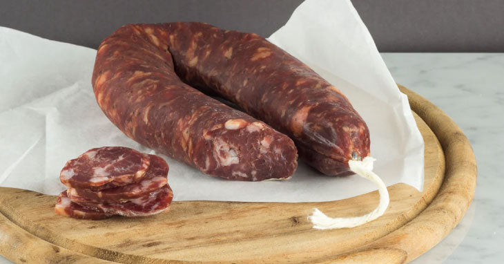 Ricetta della salsiccia sarda, un piatto all’insegna di gusto e tradizione